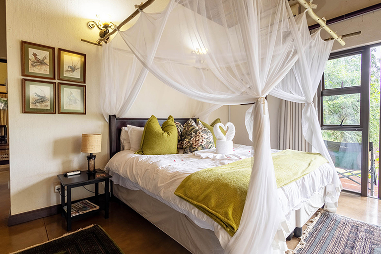 Ndlovu Lodge luxury accommodation, Royal Jozini Private Game Reserve, Lake Jozini, Eswatini